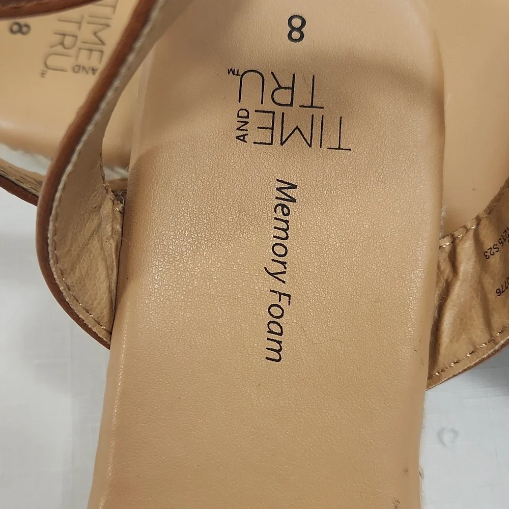 Time And Tru Gold Ankle Strap Espadrille Sandals. EUC. Size 8